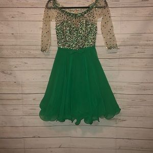 NWT Mori Lee Size 4 Party Dress